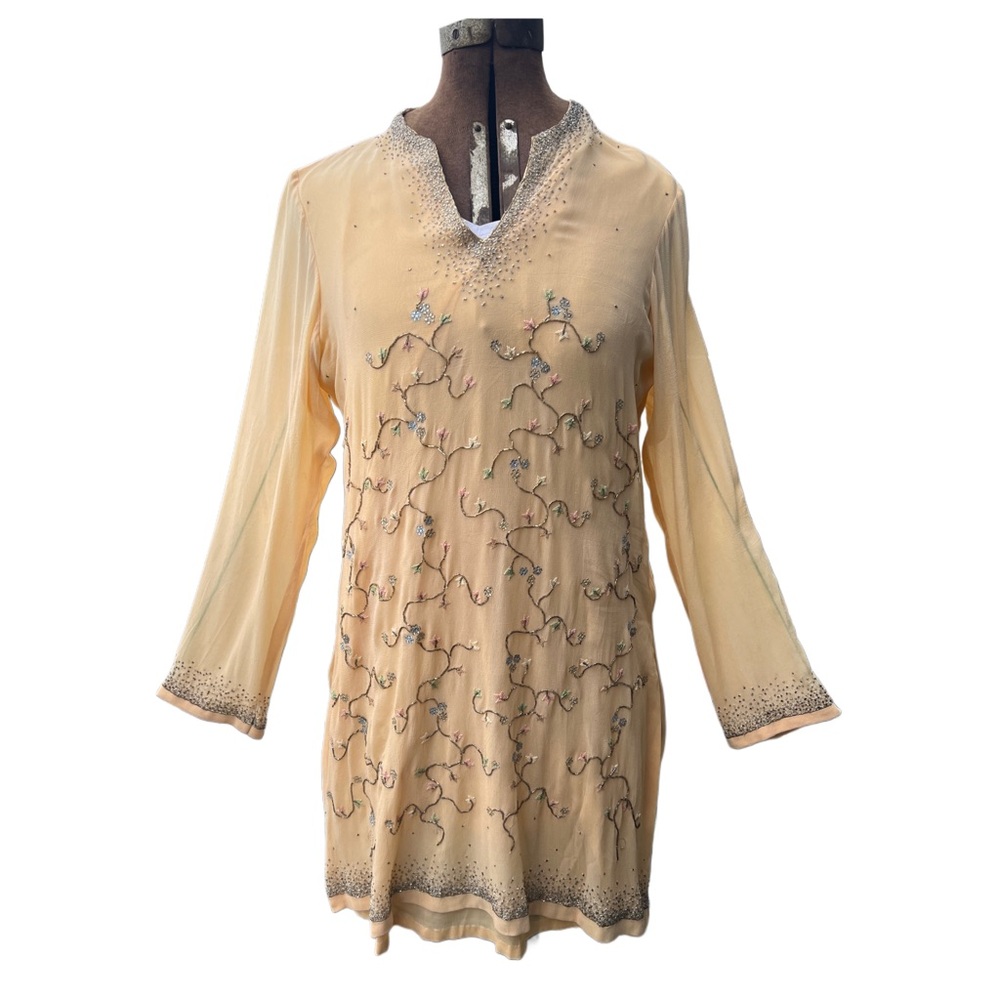 Peach embroidered Pakistani/Indian kurti w/ pants and embroidered dupatta shawl